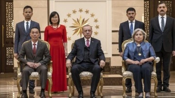 Vietnam'ın Ankara Büyükelçisi Do Son Hai, Cumhurbaşkanı Erdoğan'a itimat mektubu sundu
