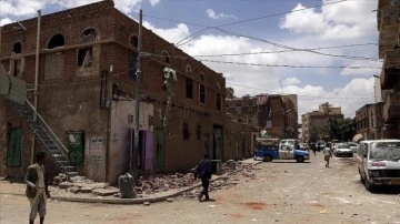 Yemen'deki Marib Valiliği: Husiler yerleşme bölgelerini balistik füzeyle vuruyor