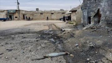 YPG/PKK'lı teröristlerin Suriye'nin Bab ilçesine roketli saldırısında 9 çırçıplak öldü