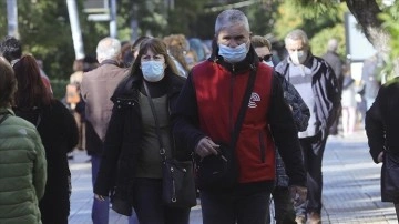 Yunanistan'da bariz bölgede maske zorunluluğuna sonuç verildi