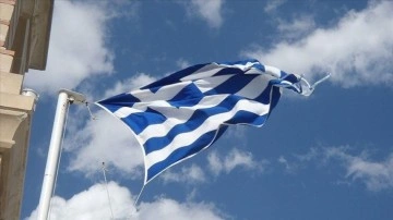 Yunanistan'da hükümet, muhalefetin gensorusuna üzerine güvenoyu aldı