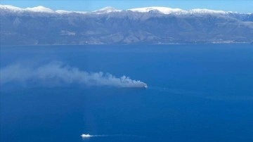 Yunanistan'da yangın çıkan feribotta ulaşılamayan Türk yurttaşı kurtarıldı
