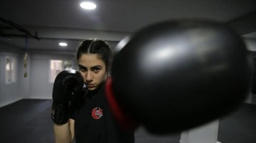 Zayıflamak düşüncesince başladığı boksta Türkiye ikinciliğine ulaştı