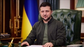 Zelenskiy: Ukrayna'daki birtakım partilerin faaliyetinin askıya alınmasına değişmeyen verildi